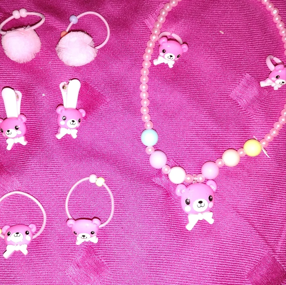 HELLO KITTY NWOT BUNDLE WITH STRETCH HAT